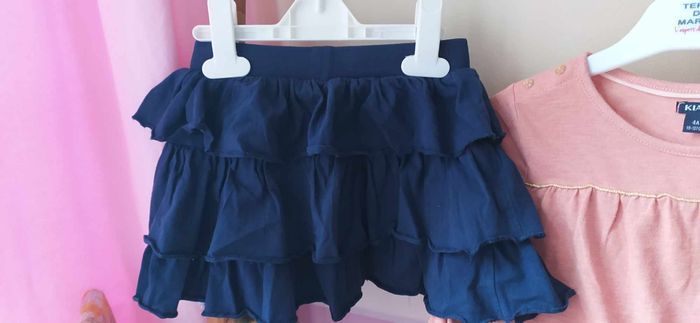 T shirt + jupe 4 ans