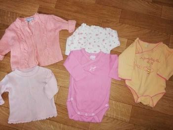 Vêtements fille 1 mois