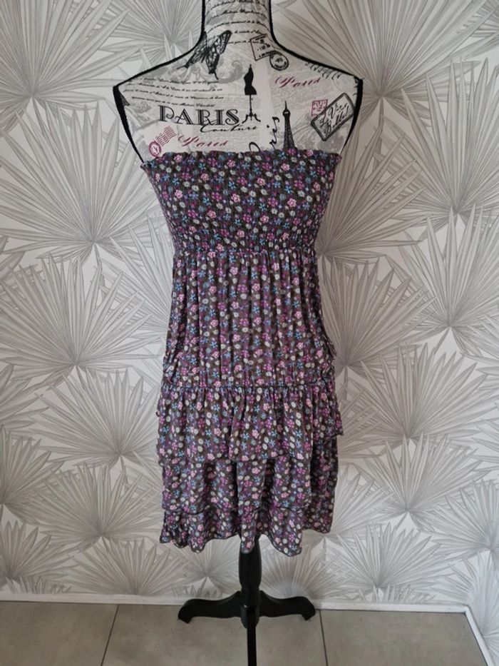 Jolie robe bustier fleuris taille 36/38
