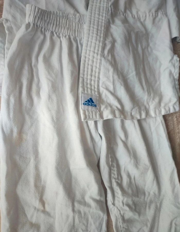 Kimono de judo Adidas - taille 130/140 - photo numéro 3
