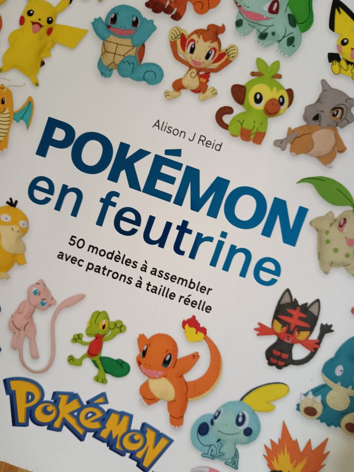 Livre Pokémon en feutrine - photo numéro 2