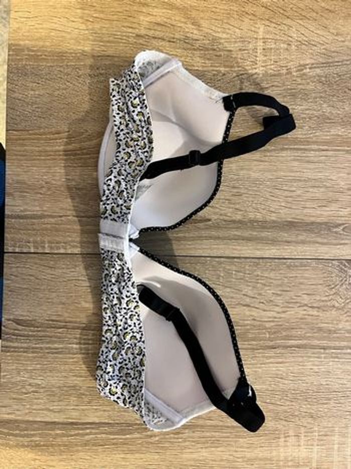 Soutien gorge 95D - photo numéro 2