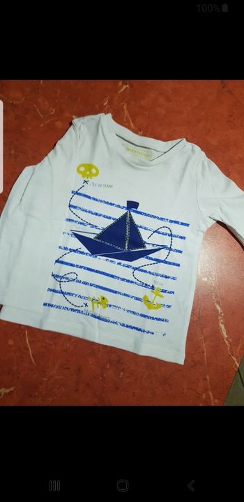 T.shirt garçon taille 24 mois