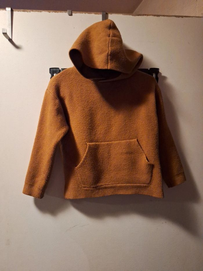 Sweat capuche 6 ans *