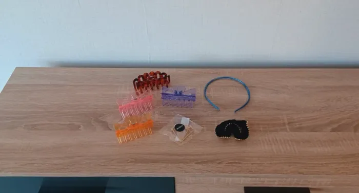 Lot pinces cheveux fille/femme + donne serre-tete et chouchou