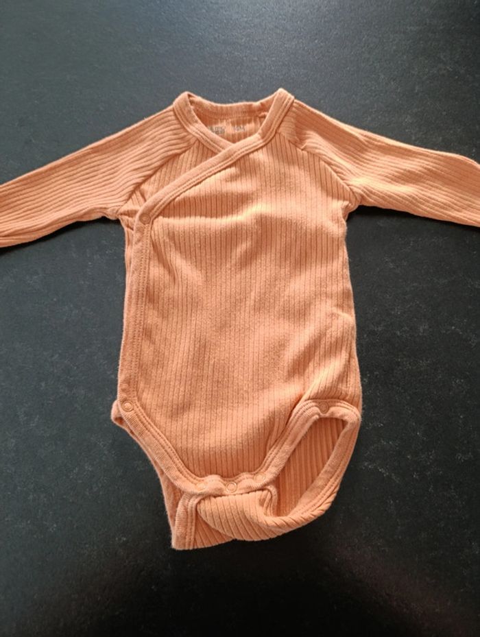 Lot de bodies - photo numéro 4