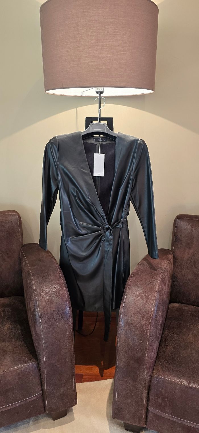 Robe similicuir Mango