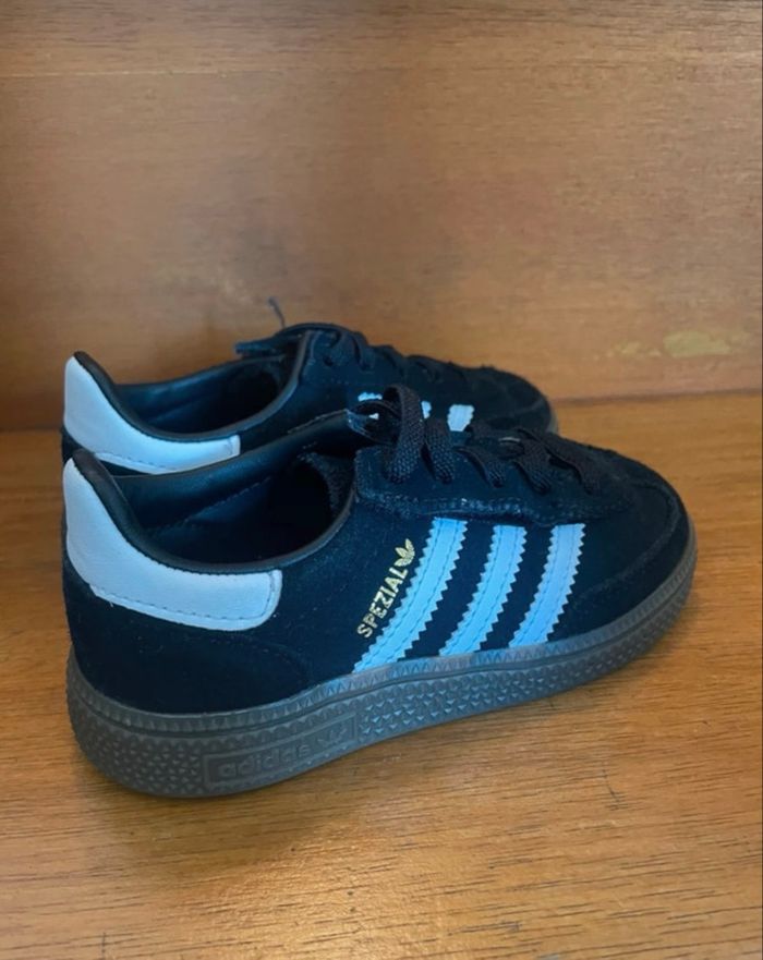 Baskets adidas Spezial fille – Noir & blanc – 25