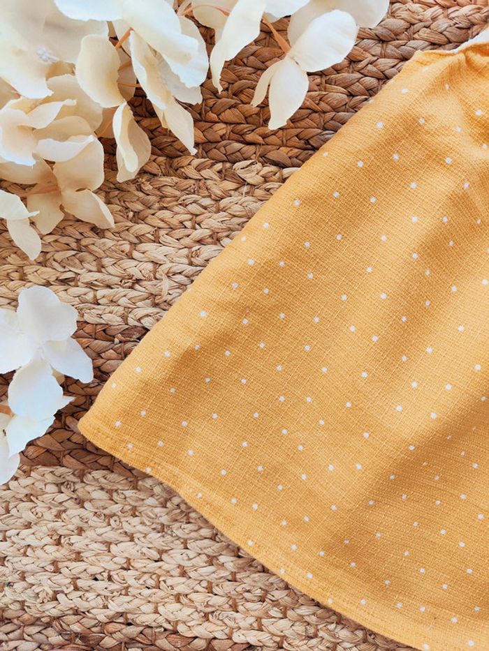 Robe manche courte printemps/été Primark 12 mois portée une seule fois - photo numéro 4