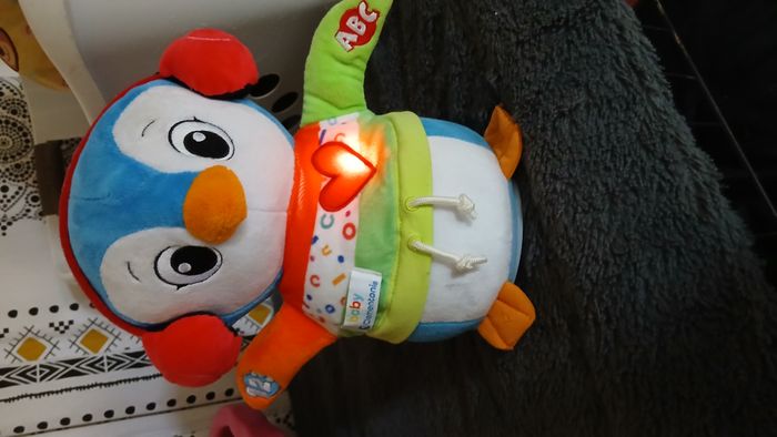 pingouin interactif clementoni