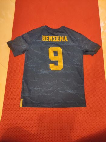 Maillot foot Benzema Real Madrid Adidas Authentique Officiel taille enfant 8/10 ans