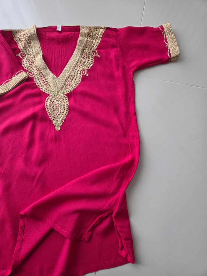 Djellaba 2/3ans fuschia maroc - photo numéro 2