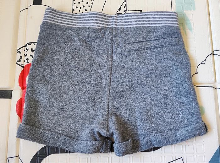Short Primark 12-18 mois 86 cm - photo numéro 2