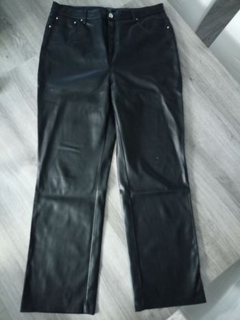 Pantalon simili