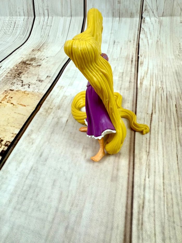 Figurine princesse Disney Bullyland Raiponce - photo numéro 6