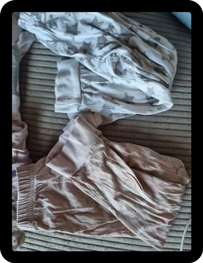 Lot pyjamas - photo numéro 2