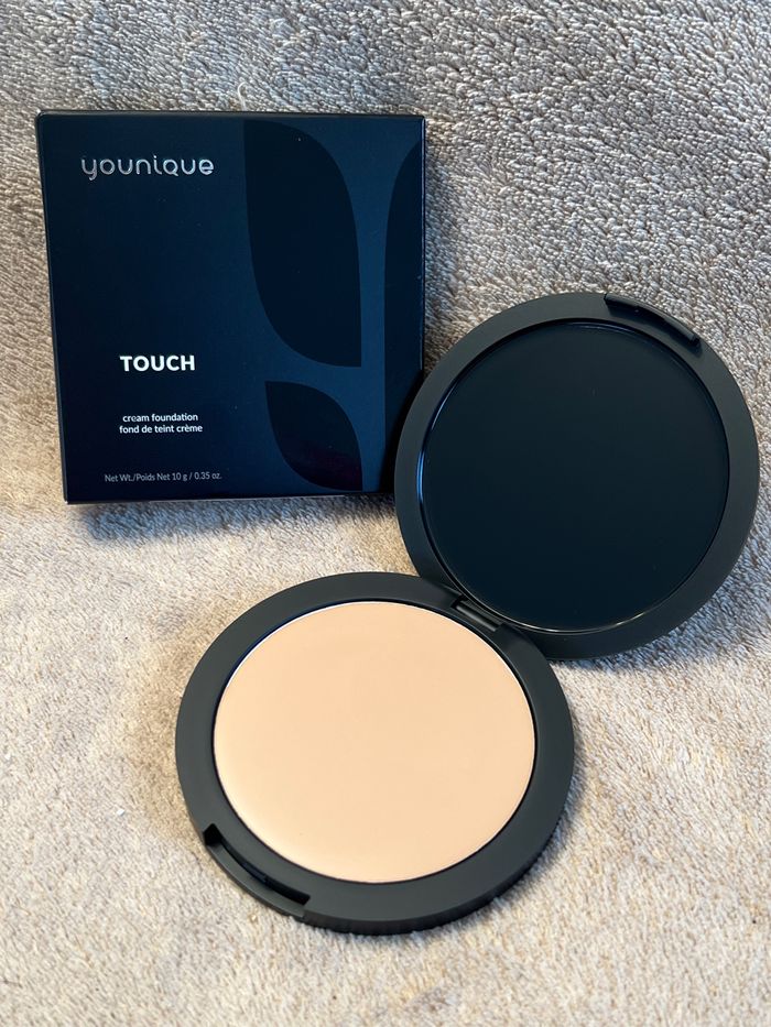 Fond de teint crème 3N Younique