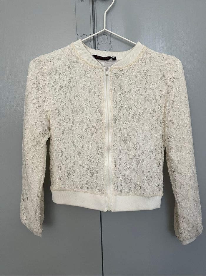 Veste dentelle