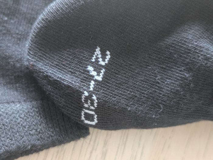 Chaussettes Puma Noires Neuves - Taille 27-30 - photo numéro 3