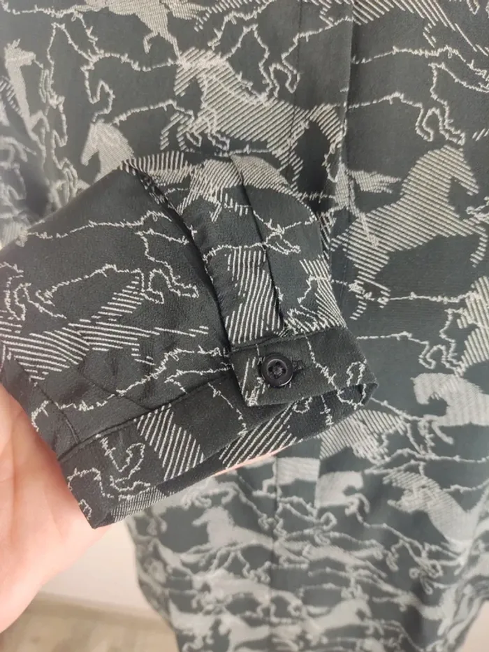 Chemise manches longues boutonnée motifs chevaux noirs et blancs taille 42 Esprit - photo numéro 6