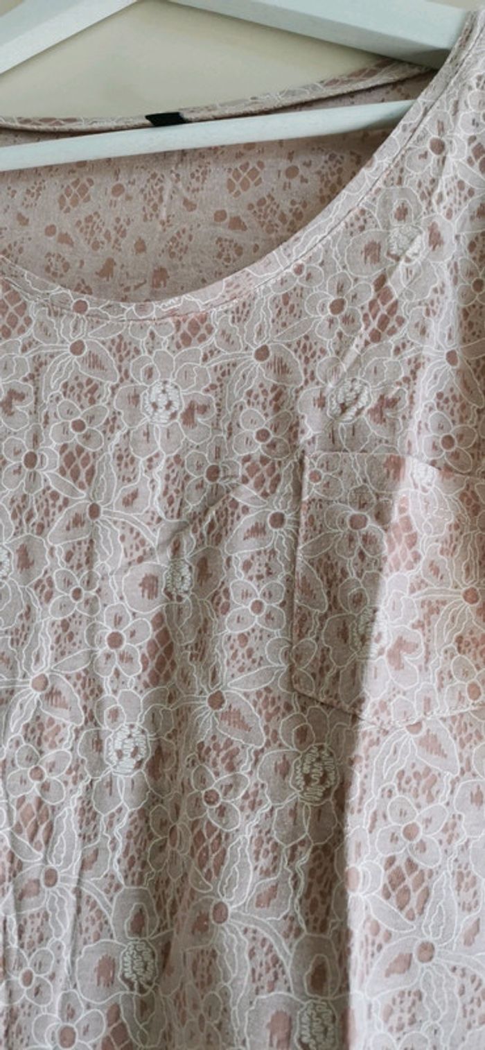 T-shirt rose - photo numéro 2