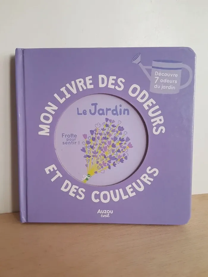 Livre odeurs + Nature & découvertes matériel Montessori Les boîtes à odeurs - photo numéro 2