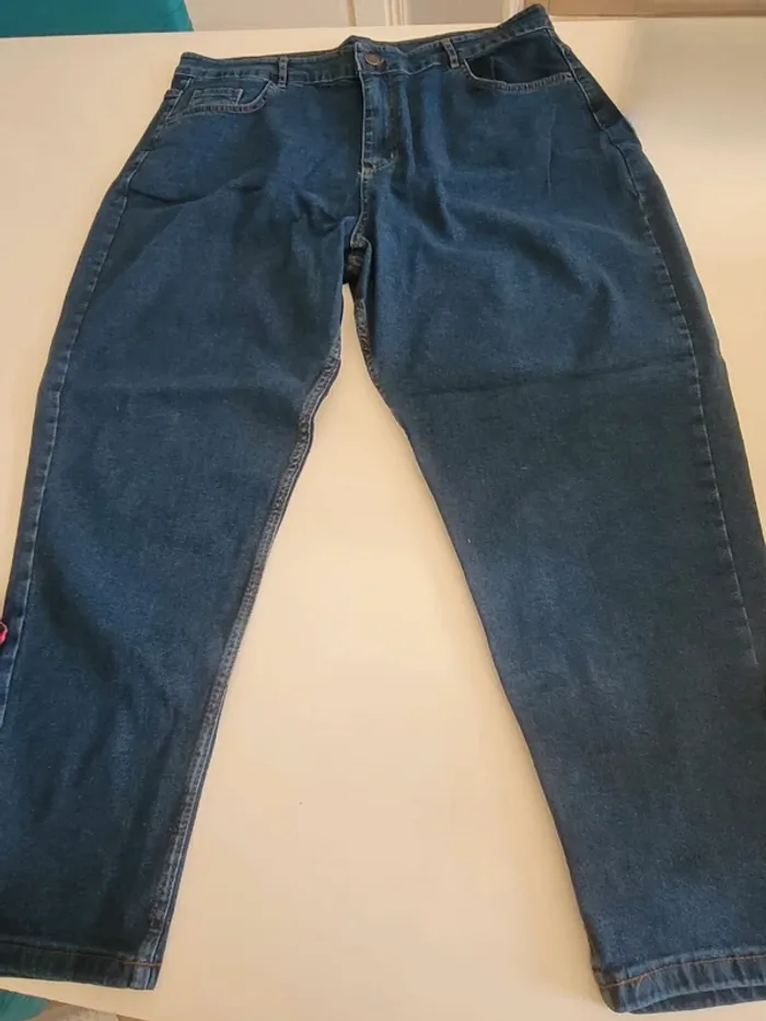 Jean bleu femme 2xl très bon état 50/52
