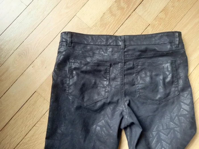 Jeans noir - photo numéro 3