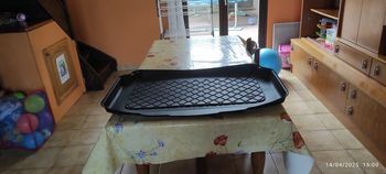 Tapis de coffre voiture Toyota Yaris 4