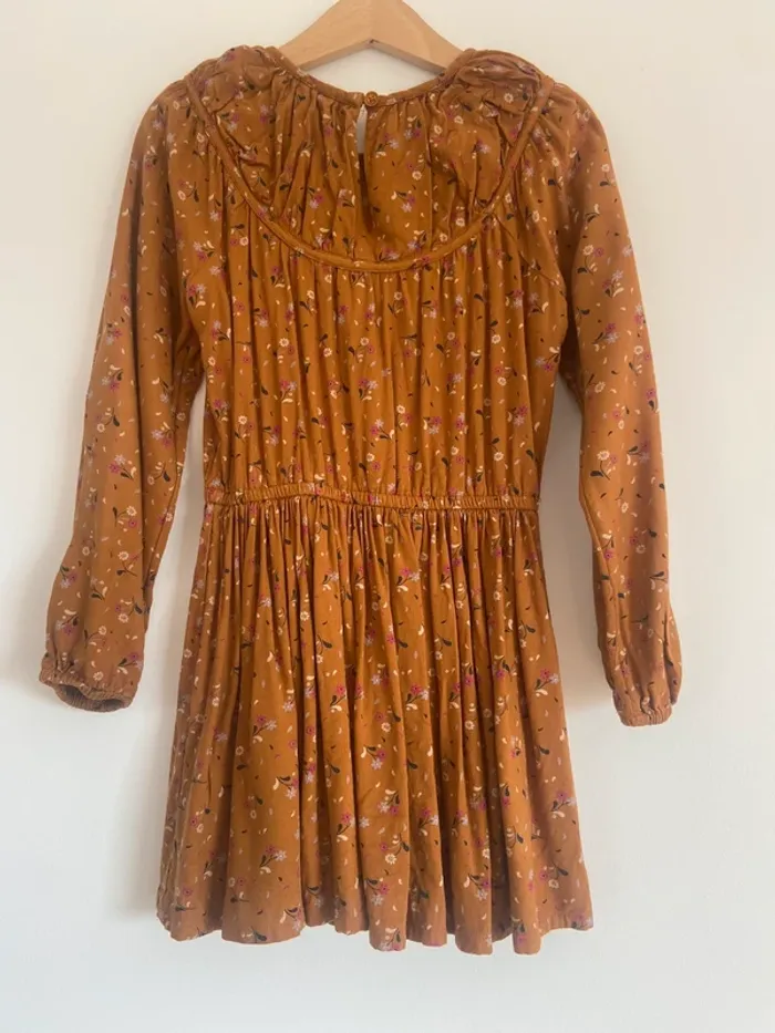 Robe longues manches . - photo numéro 3