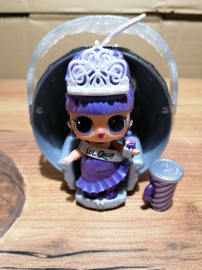 Poupée LOL Queens
