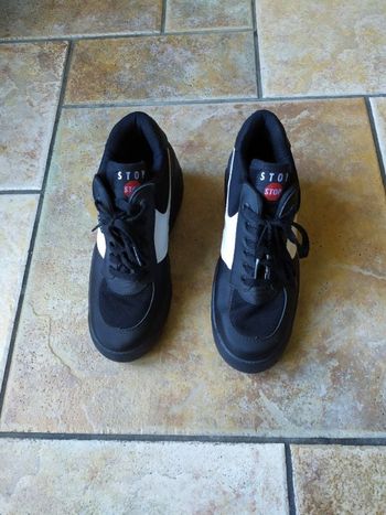 Chaussures compensées Stop