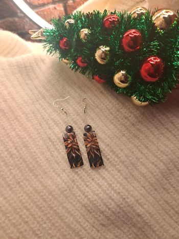 Boucles d'oreilles pendante légère florale