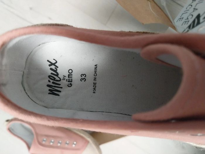 Chaussures sans lacets fille pointure 33 neuves - photo numéro 3