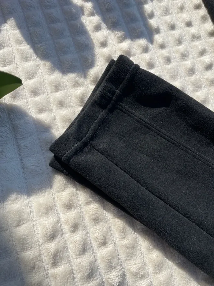 Pantalon / legging / tailleur en velours noir – Taille S - photo numéro 2