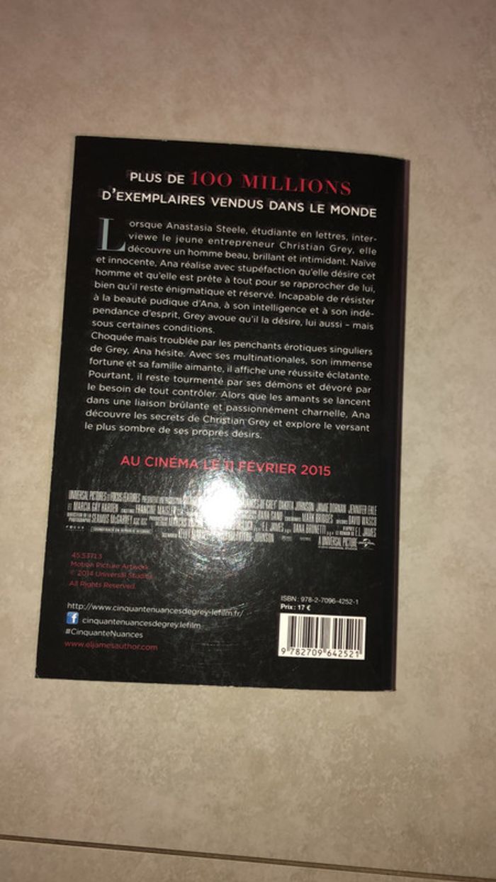 Livre cinquante nuances de Grey - photo numéro 2