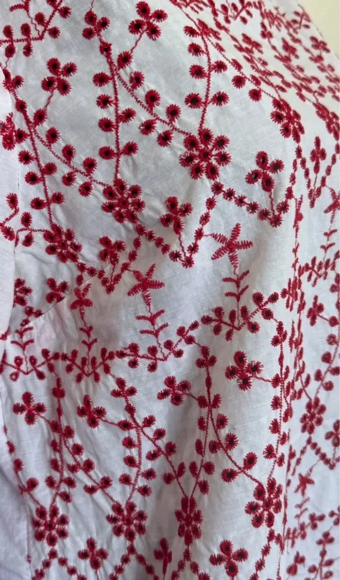Blouse brodée - photo numéro 2