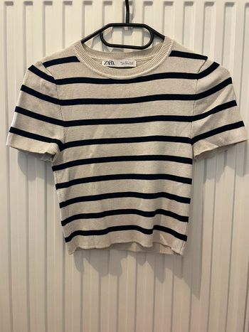 T-shirt rayé beige et noir