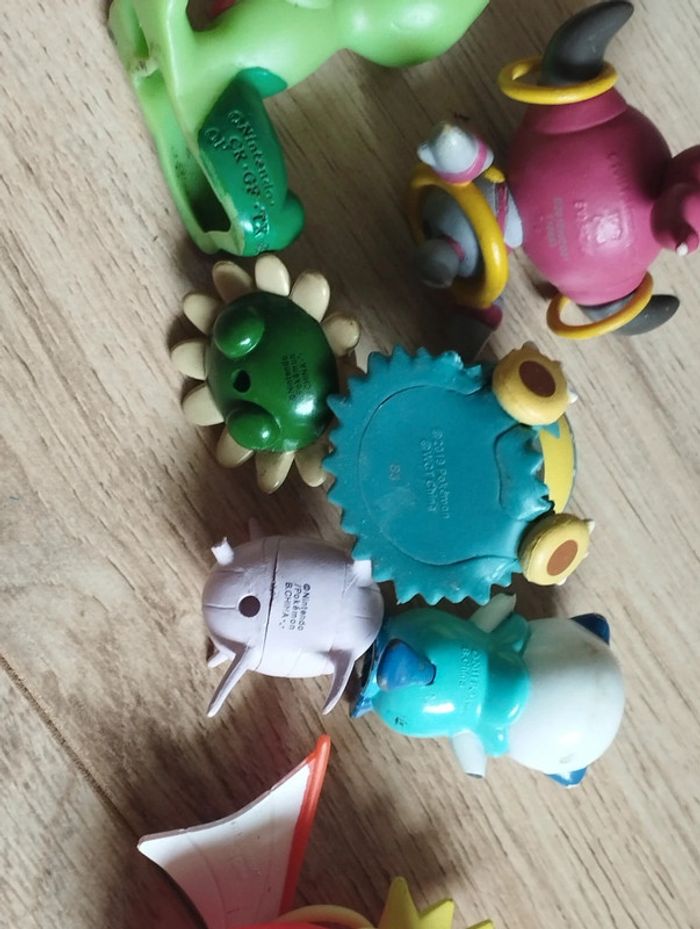 Lot pokémon Bandai et tomy Nintendo officiel - photo numéro 9