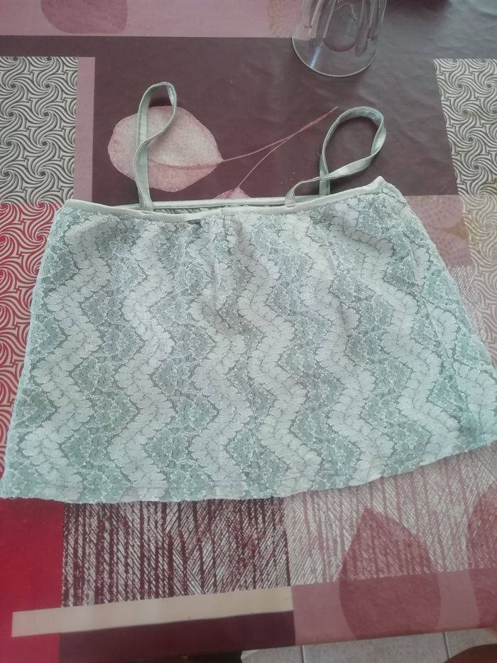 Crop top. - photo numéro 2