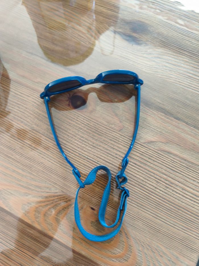Lunettes bébé avec sangle - photo numéro 3