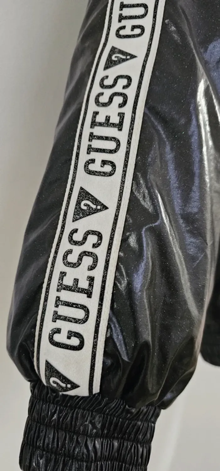 Doudoune Blouson Veste Guess Taille 12 ans - photo numéro 9