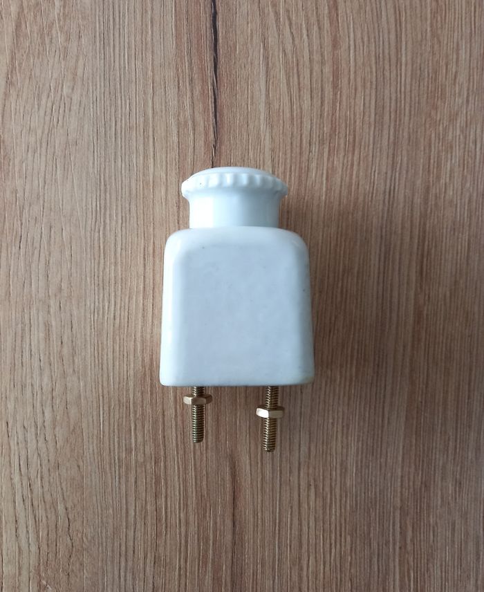 Porte-fusible ancien en ceramique et laiton. - photo numéro 4