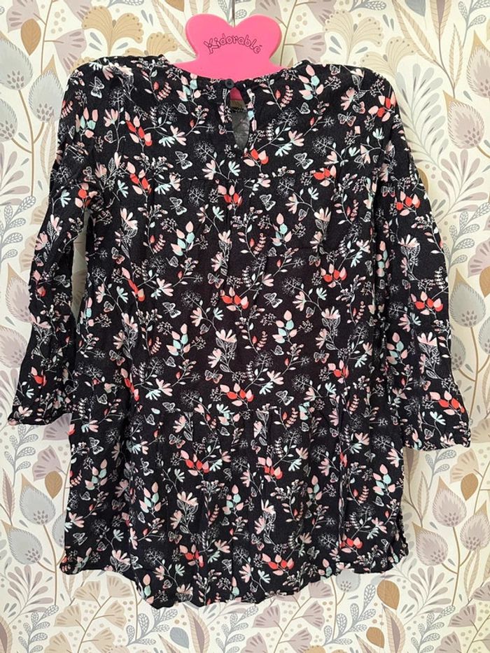 Jolie robe Vertbaudet 8 ans en excellent état - photo numéro 2