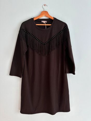 Robe noire manches mi-longues