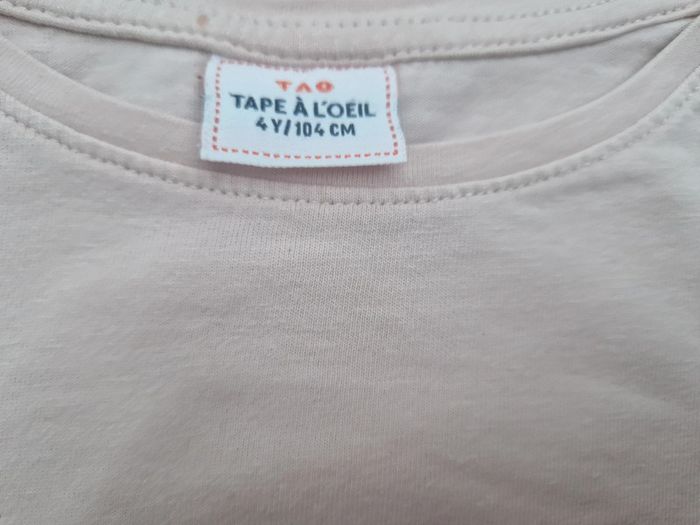 Lot 3 T shirts Vertbaudet et TAO 4 ans en très bon état - photo numéro 4