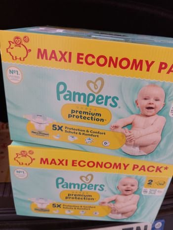 2 cartons pampers premium protection taille 2 neuf jamais ouvert 