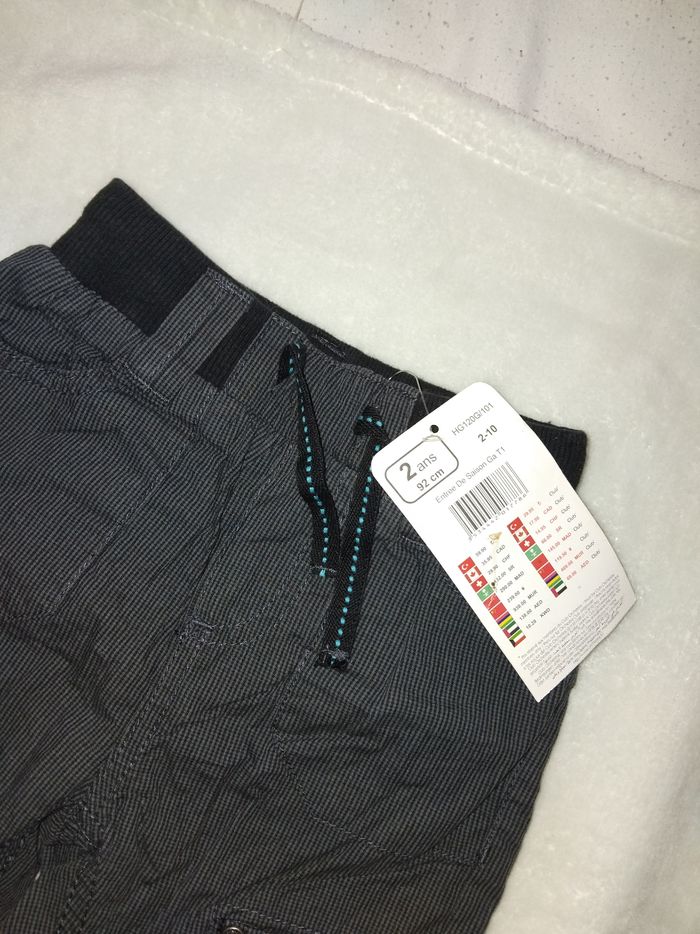 Pantalon neuf 2 ans - photo numéro 2