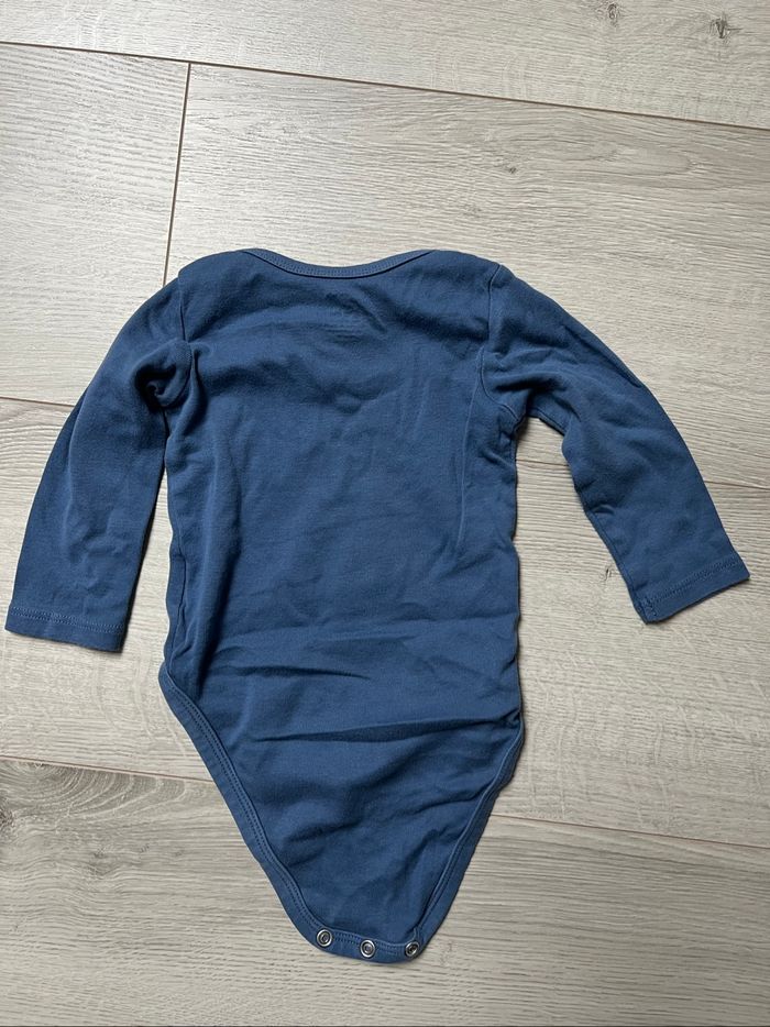 Lot vêtements garçon 9m - photo numéro 4