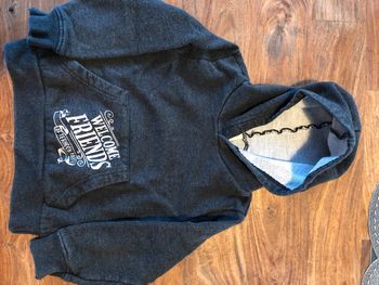 Sweat-shirt capuche Benetton 4ans